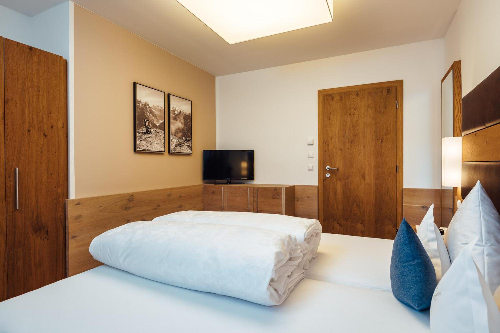 Schneeweiss Lifestyle - Apartments - Living Serfaus Quarto foto