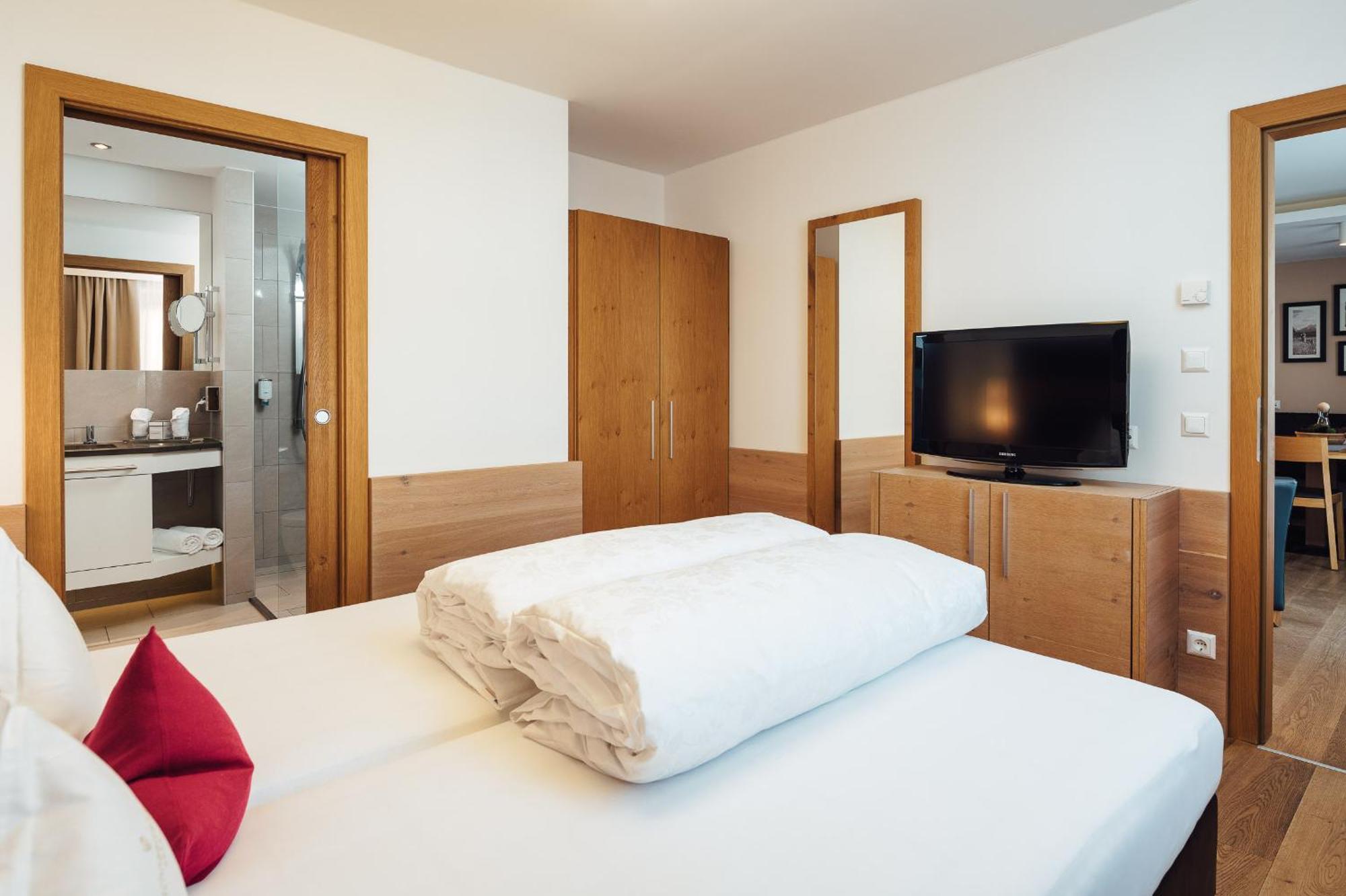 Schneeweiss Lifestyle - Apartments - Living Serfaus Quarto foto