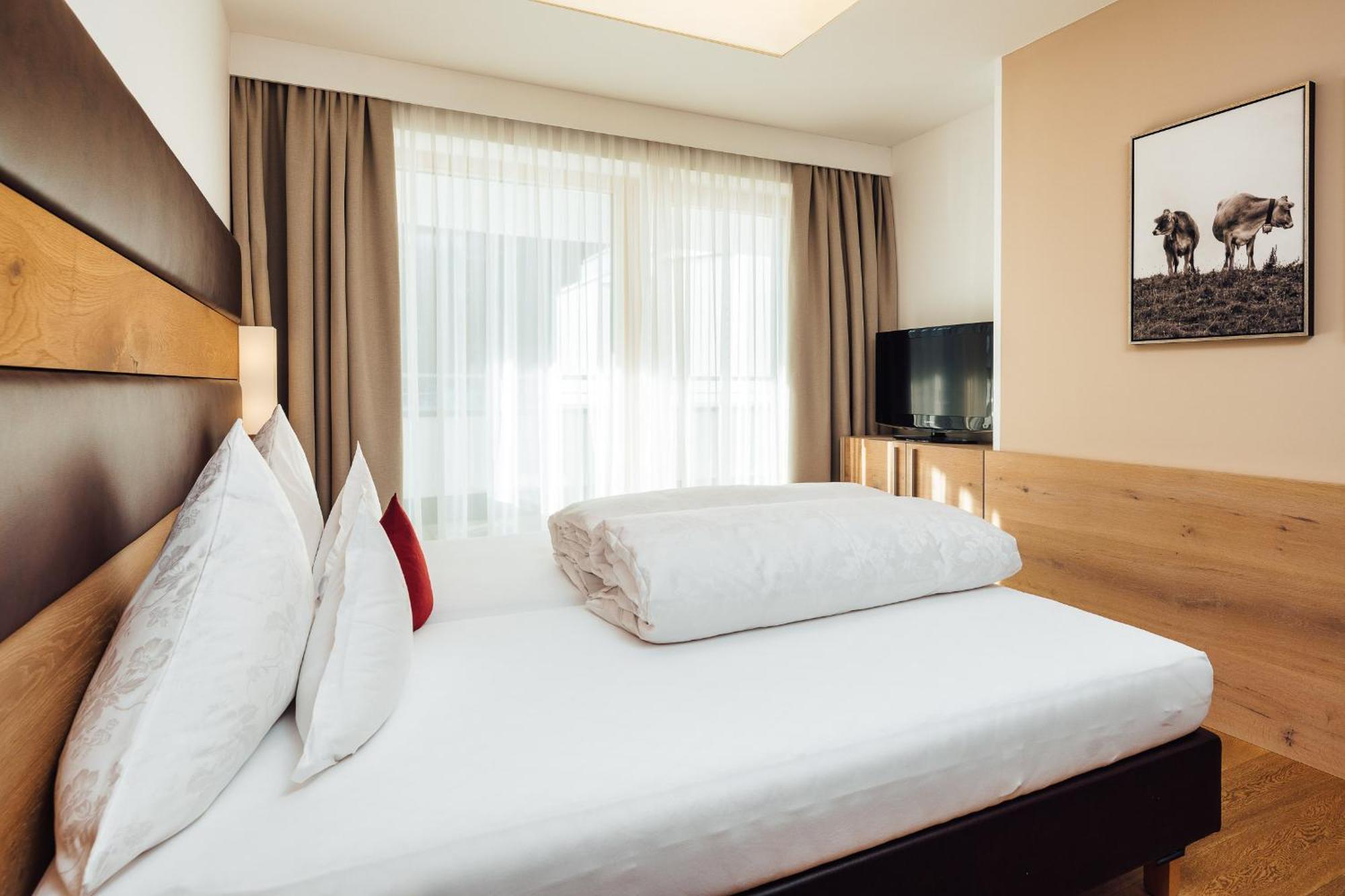 Schneeweiss Lifestyle - Apartments - Living Serfaus Quarto foto