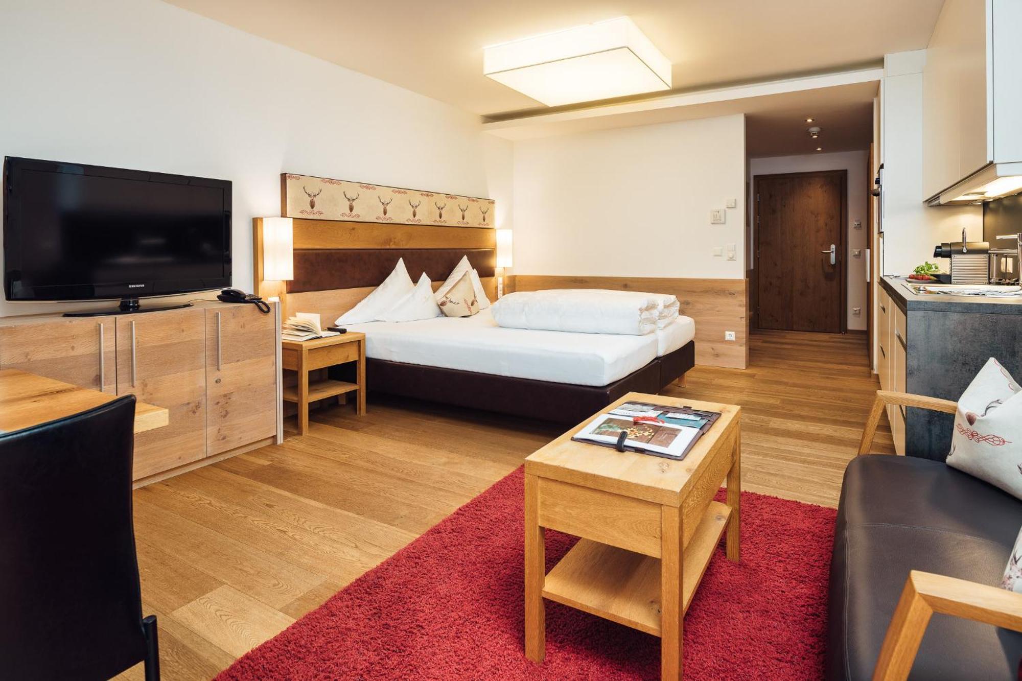 Schneeweiss Lifestyle - Apartments - Living Serfaus Quarto foto